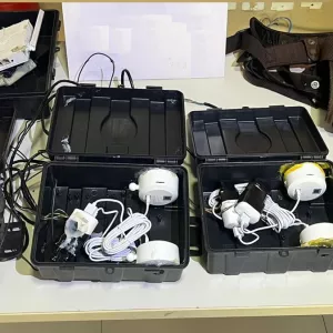 Materiais apreendidos são exibidos