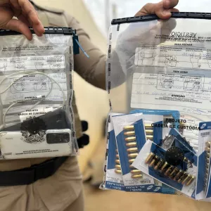 Operação Barút prende em flagrante policial militar suspeito de comercializar armas com integrantes de facção 