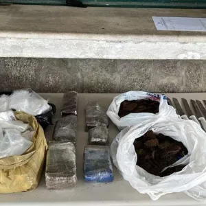 6kg de droga são apreendidos pela PM em Tancredo Neves