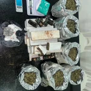 PM prende suspeitos de tráfico em Luís Eduardo Magalhães