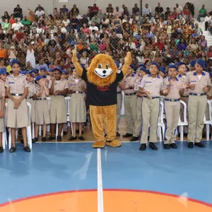 Seiscentos jovens aprendem com o Proerd da PM a se afastarem das drogas