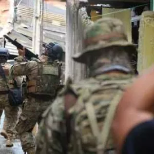 Polícia alcança 7 integrantes de facção durante buscas por suspeitos de participação no sequestro de nutricionista