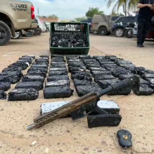 Após atender a ocorrência de incêndio, PM apreende fuzil e mais de 100Kg de cocaína em Juazeiro