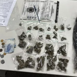 PM prende homem por tráfico de drogas na Ribeira