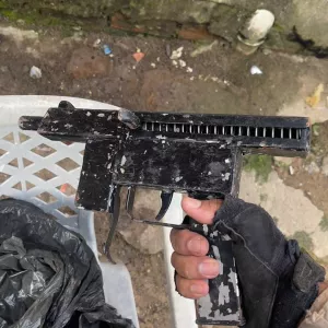 Em Ipiaú, PM apreende arma de fogo e drogas durante Operação Dominus Áreae