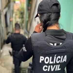 Polícia Civil prende mulher por golpes contra aposentados no Recôncavo Baiano