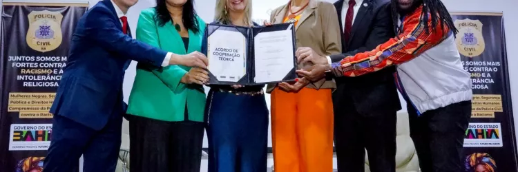 O documento estabelece fluxos para acolhimento, registro e investigação de crimes motivados por preconceito, com diretrizes para atendimento humanizado