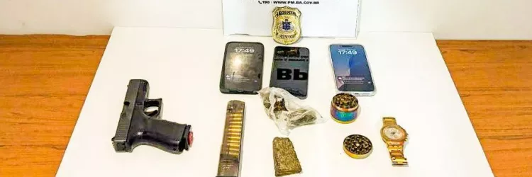 Material apreendido é exibido