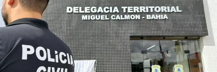 Policial Civil de costas para a nova unidade