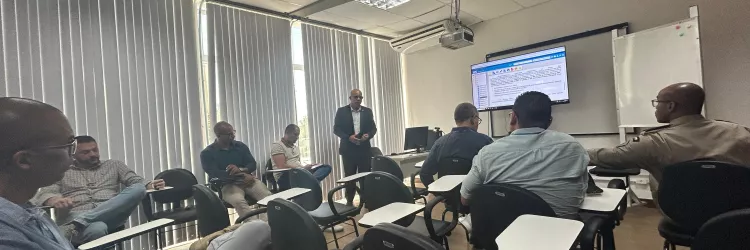 Autoridades se reúnem