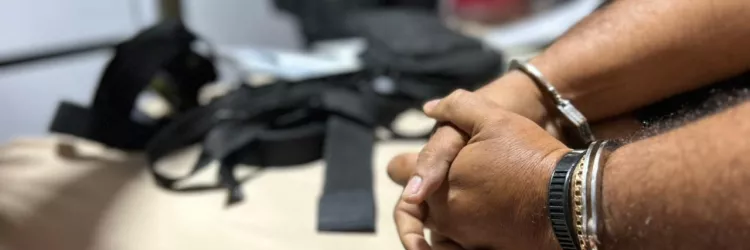 Operação Bomboniere alcança dupla responsável por compra de munições e manutenção de armas para facção