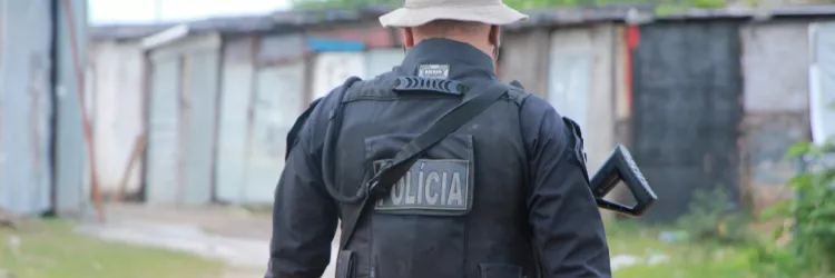 Adolescente é apreendido por ato infracional análogo ao tráfico de drogas em Feira de Santana