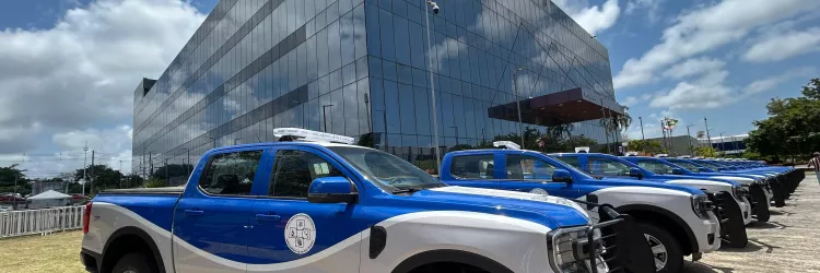 Novas viaturas para o DPT