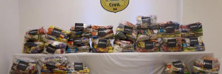 Polícia Civil realiza doação de alimentos arrecadados em campanhas solidárias