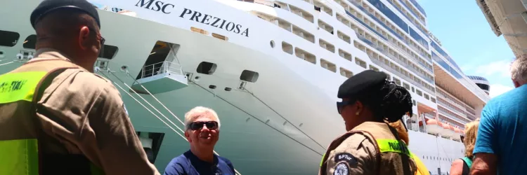 Mais de quatro mil turistas são recepcionados durante a Operação Navio em Salvador