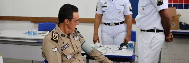 Polícia Militar leva profissionais de saúde à comunidade do Lobato
