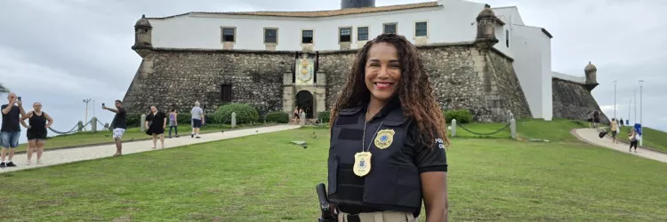Força, liderança e representatividade: a trajetória da delegada Mariana Ouais na Polícia Civil da Bahia