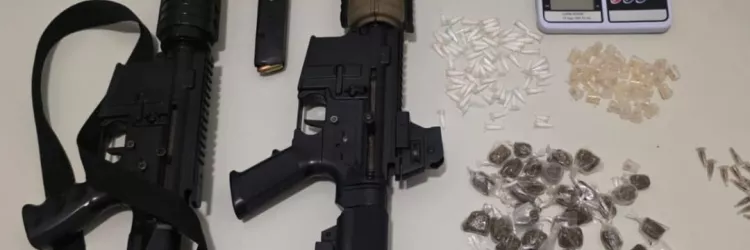 PM apreende armas e droga em São Cristóvão