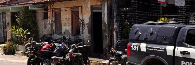 Dois homens são presos por adulteração de identificador de veículo automotor e posse irregular de arma de fogo em Santo Amaro