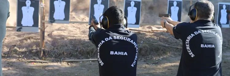 Curso de ‘Tiro de Sobrevivência Policial’ aprimora técnicas de agentes das forças de segurança
