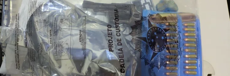 Suspeito é preso em flagrante com arma, munições e drogas em Campo Formoso