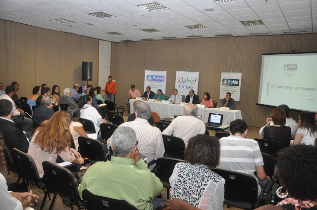 A câmara foi criada durante reunião entre secretários e dirigentes dos municípios turísticos