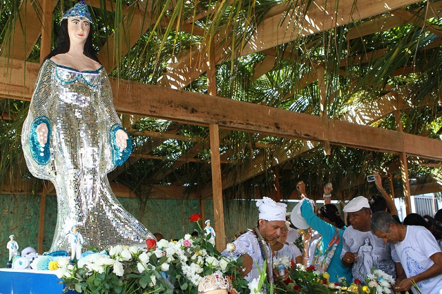 Milhares de admiradores homenageiam a Rainha do Mar neste domingo, 2 de fevereiro Foto: Tatiana Azeviche/ Setur