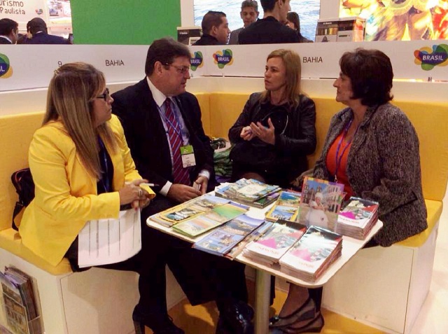 Ana Tereza Lúcia – Tap, Ana Paula Carvalho – Tap, Rizia Falcão- gerente de mercado da Bahiatursa, Fernando Ferrero- presidente da Bahiatursa Foto: Bahiatursa/ Divulgação