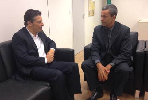 Neto e Gomyde discutem futuras ações de promoção do País. Foto: Divulgação