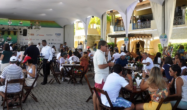 O evento, um dos maiores do segmento turismo de luxo do Brasil, acontece em Praia do Forte Foto: Rita Barreto/ Bahiatursa