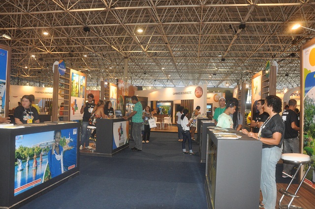 Os municípios puderam expor seus principais atrativos nos estandes Foto: Rita Barreto/Bahiatursa