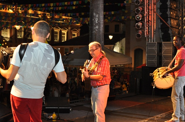 Gereba balançou a praça com sucessos como Xote das Meninas e Cintura Fina Foto: Rita Barreto/ Bahiatursa