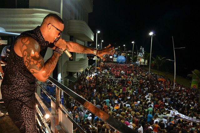 Léo Santana foi uma das atrações da noite de sexta Foto: Divulgação/ Agência Fred Pontes