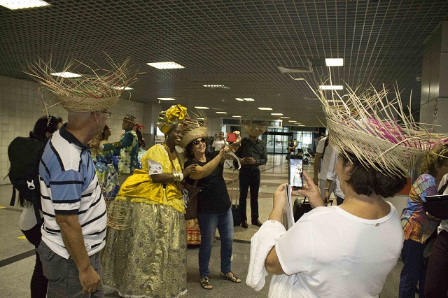 Quadrilha junina e as tradicionais baianas deram as boas-vindas aos visitantes  Foto: Rosilda Cruz/ Bahiatursa