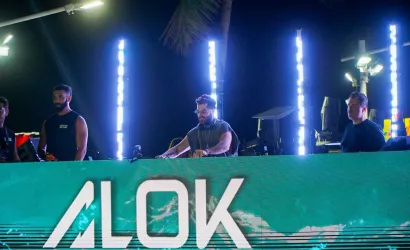 Programação do domingo (15) reuniu grandes nomes e manteve o ritmo da folia nos circuitos oficiais e bairros