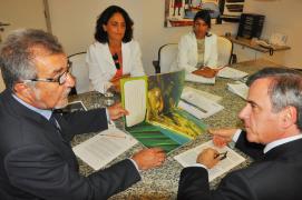 Reunião Sec. Domingos Leonelli e Presidente do Txai José Romeu Ferraz Neto. Foto: Rita Barreto - Setur