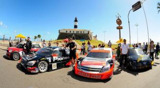 Carreata Stock Car – Farol da Barra (01/09). Foto: Fernanda Freixosa – Vicar