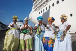 Desembarque de Turistas de Navio Cruzeiro no Porto da Codeba em Salvador – Bahia. Fotos: João Ramos – Bahiatursa