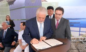 Assinatura de contrato para início das obras do novo terminal de passageiros da Codeba, em 11.05.2012 - Foto: João Ramos - Bahiatursa