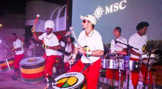 Cruzeiro MSC Fantasia - Show do Olodum - Foto João Ramos - Bahiatursa