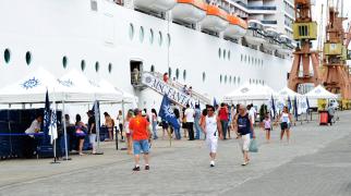 Cruzeiros agitam o Porto de Salvador durante o verão- Foto Fred Fan