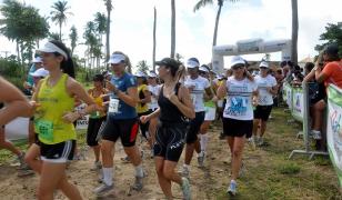 2-Running-Daventura-2013-Praia-do-Forte.-Foto-Rita-Barreto-Bahiatursa-mat.jpg