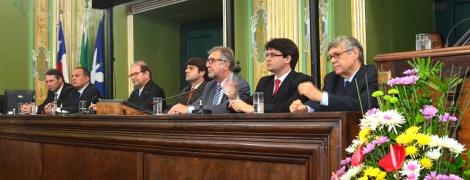 Guilherme Paulus recebe título de Cidadão de Salvador