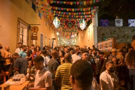 1 - Ruas e largos do Pelourinho ficaram lotadas Foto - Fabio Bouzas - Bahiatursa