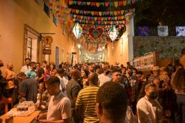 Ruas e largos do Pelourinho ficaram lotados Foto: Fabio Bouzas/ Bahiatursa