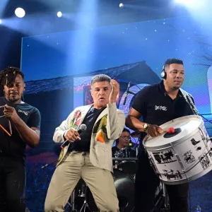 Grandes nomes da música e cultura nordestina, como Flávio José, Geraldo Azevedo, Alceu Valença e Adelmário Coelho, fizeram a alegria dos forrozeiros 