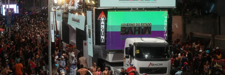 Luiz Caldas, Psirico, Tonho Matéria e Afrocidade foram alguns dos destaques nos circuitos da folia