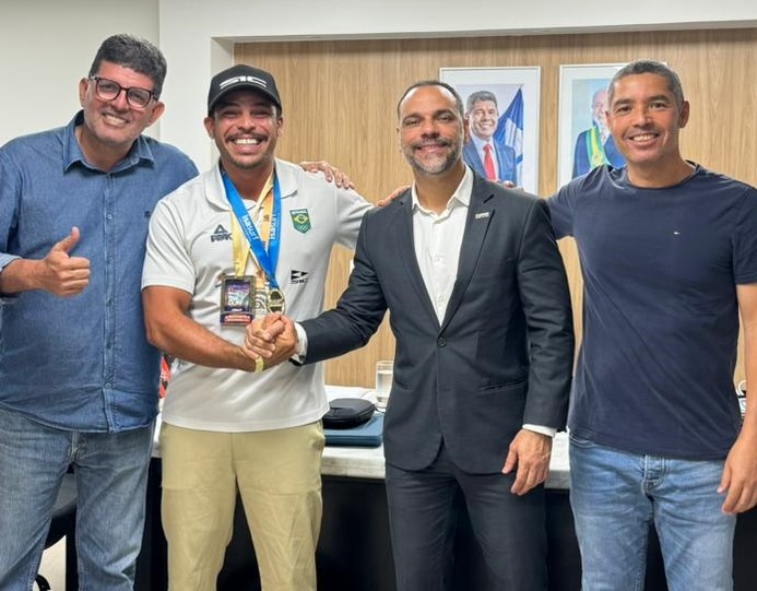 David Leão e secretário Augusto Vasconcelos