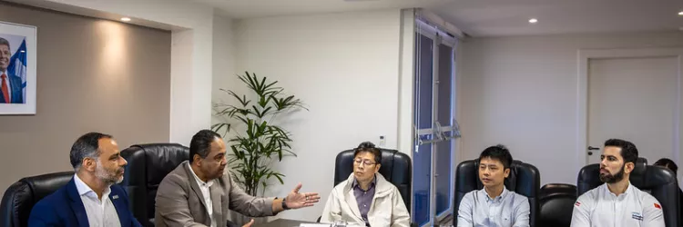 Gestores da Setre se reúnem com empresários chineses