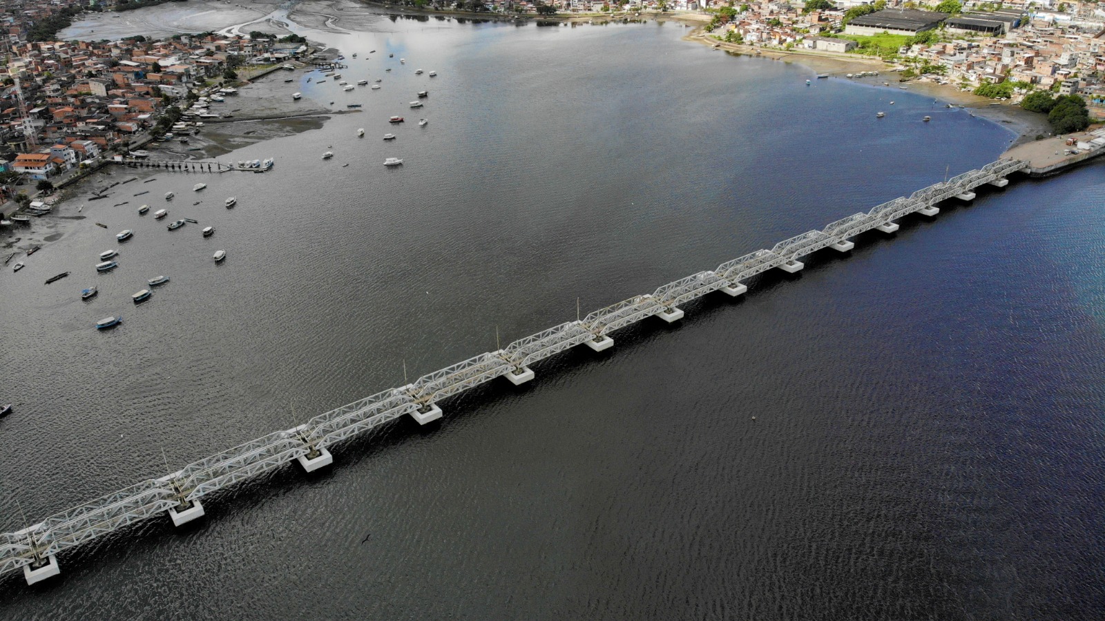 Ponte São João, no Subúrbio Ferroviário, passa por um processo de elevação e revitalização para passagem do VLT